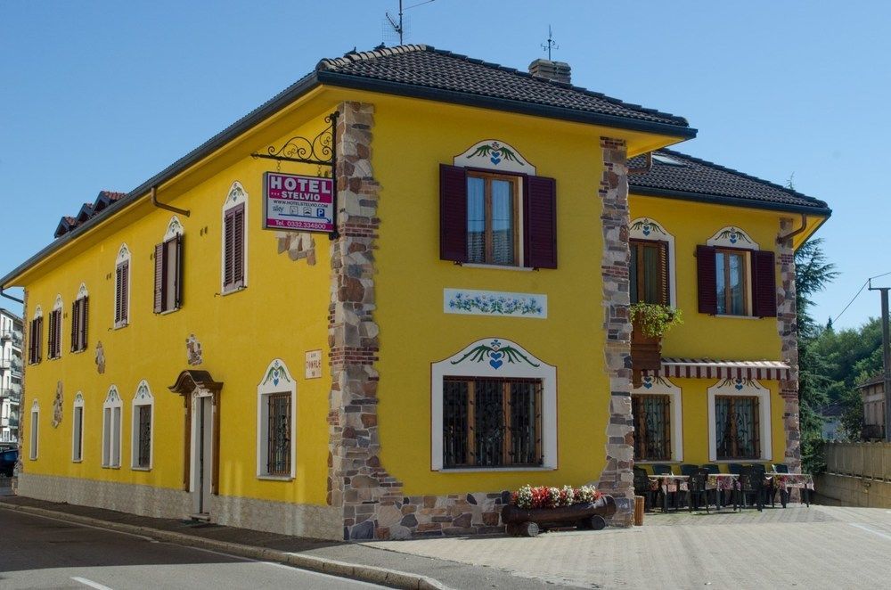 Hotel Stelvio วาเรเซ ภายนอก รูปภาพ